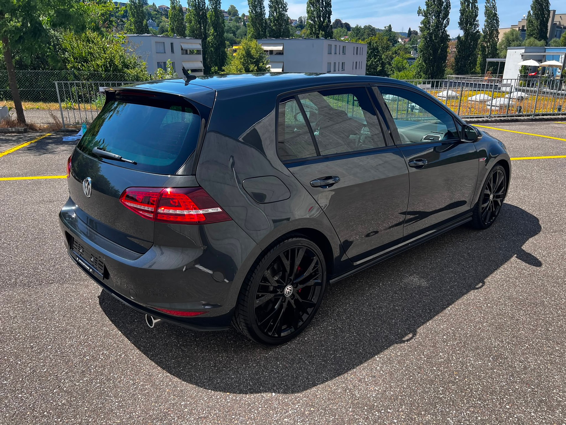 VW Golf 2.0 TSI GTI Performance DSG-image-5