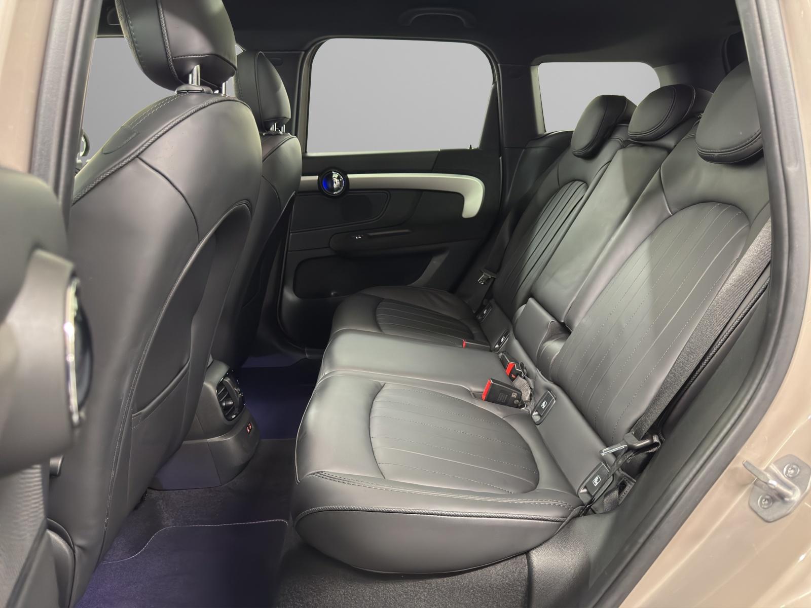 MINI Countryman F60 1.5i Cooper S E ALL4-image-13