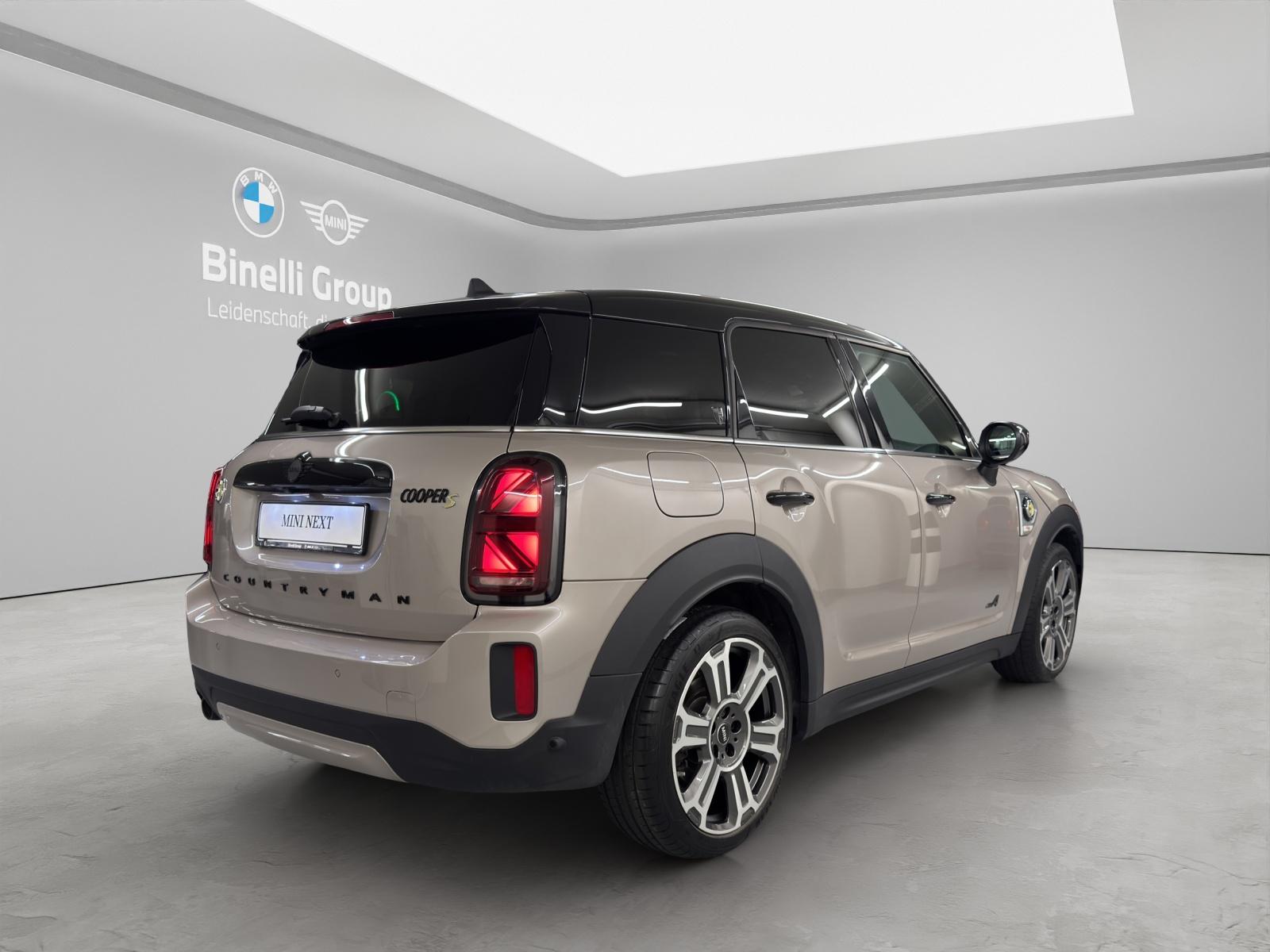 MINI Countryman F60 1.5i Cooper S E ALL4-image-4