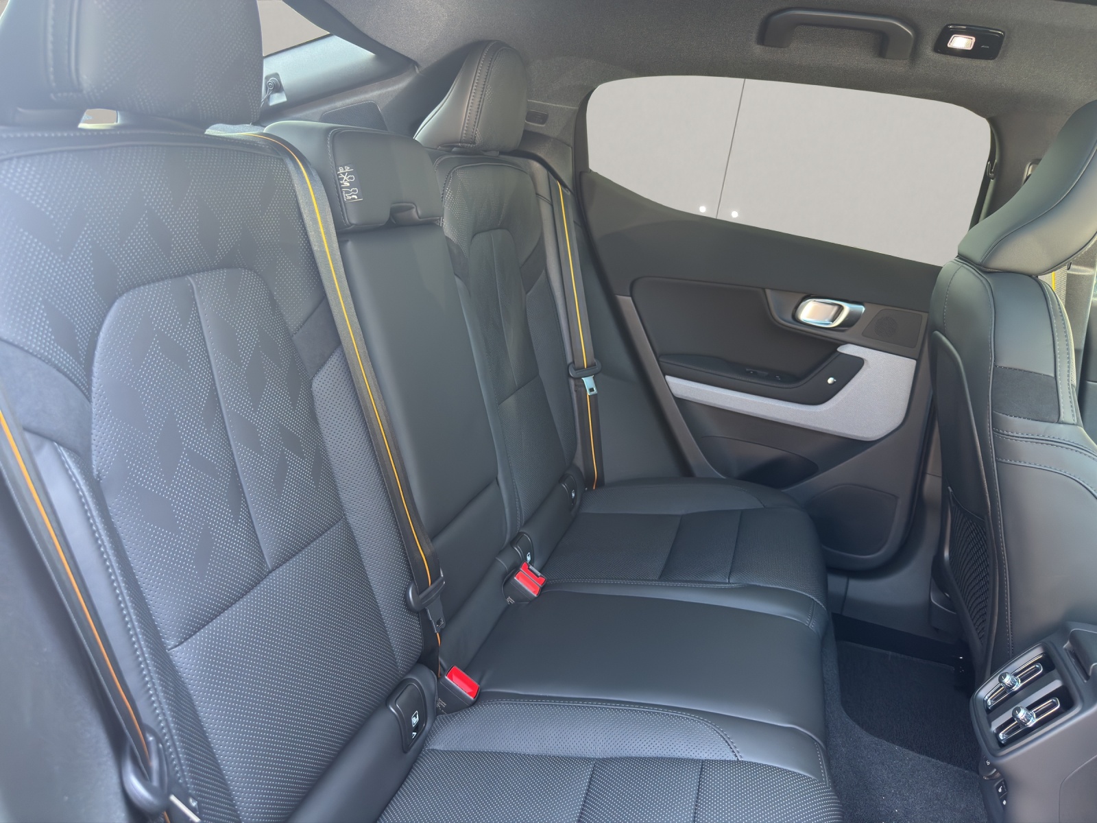 POLESTAR 2 Long Range Dual Motor Prime-image-11