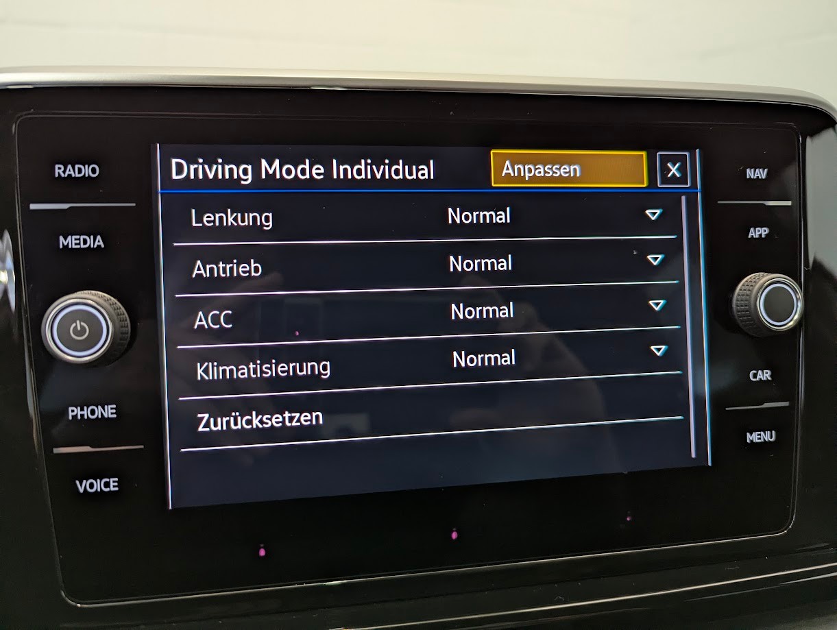 VW T-Roc 1.5 TSI EVO R-Line DSG*1.HAND WERKSGAR APP-NAVI CAM KEYLESS ELEKTR.HECKKL. TOP-SITZE ASSISTS*-image-20