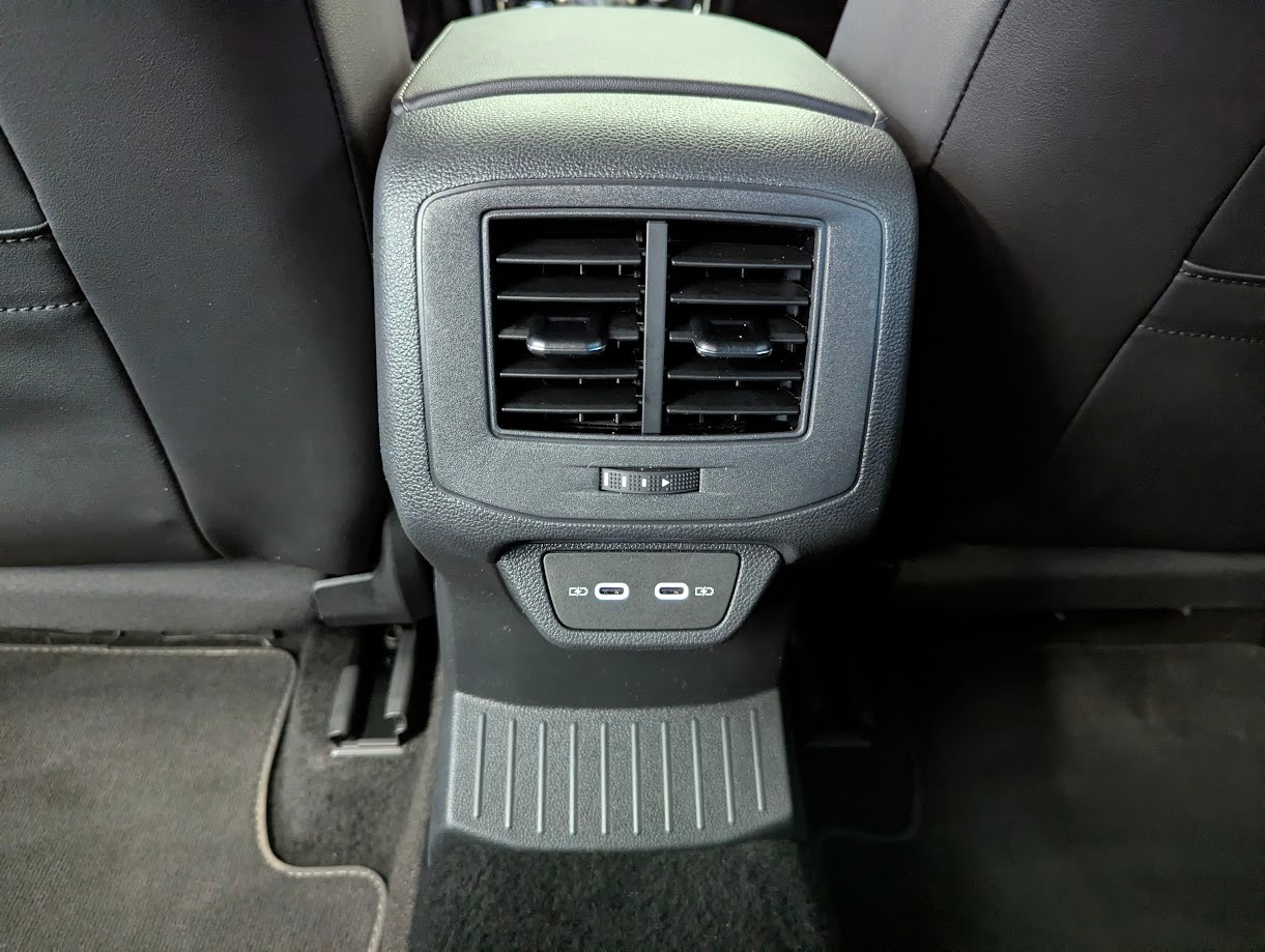 VW T-Roc 1.5 TSI EVO R-Line DSG*1.HAND WERKSGAR APP-NAVI CAM KEYLESS ELEKTR.HECKKL. TOP-SITZE ASSISTS*-image-27