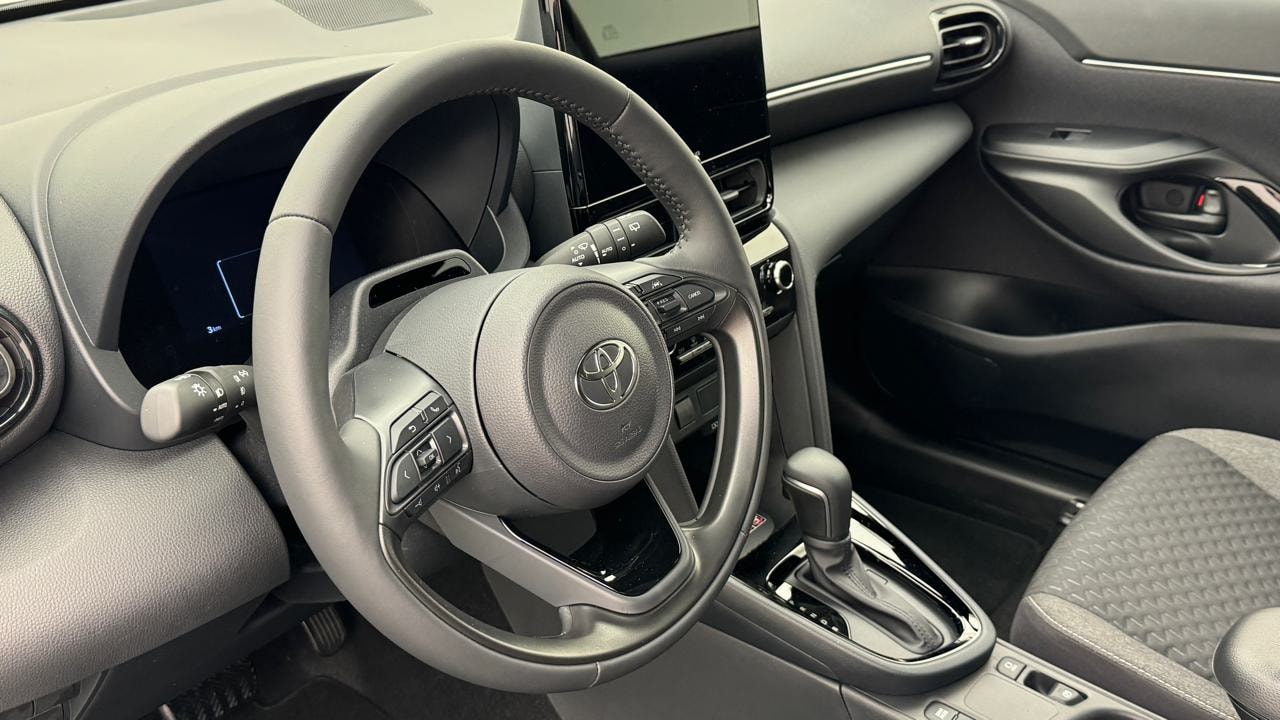 TOYOTA Yaris Cross 1.5 Style e-CVT-image-6