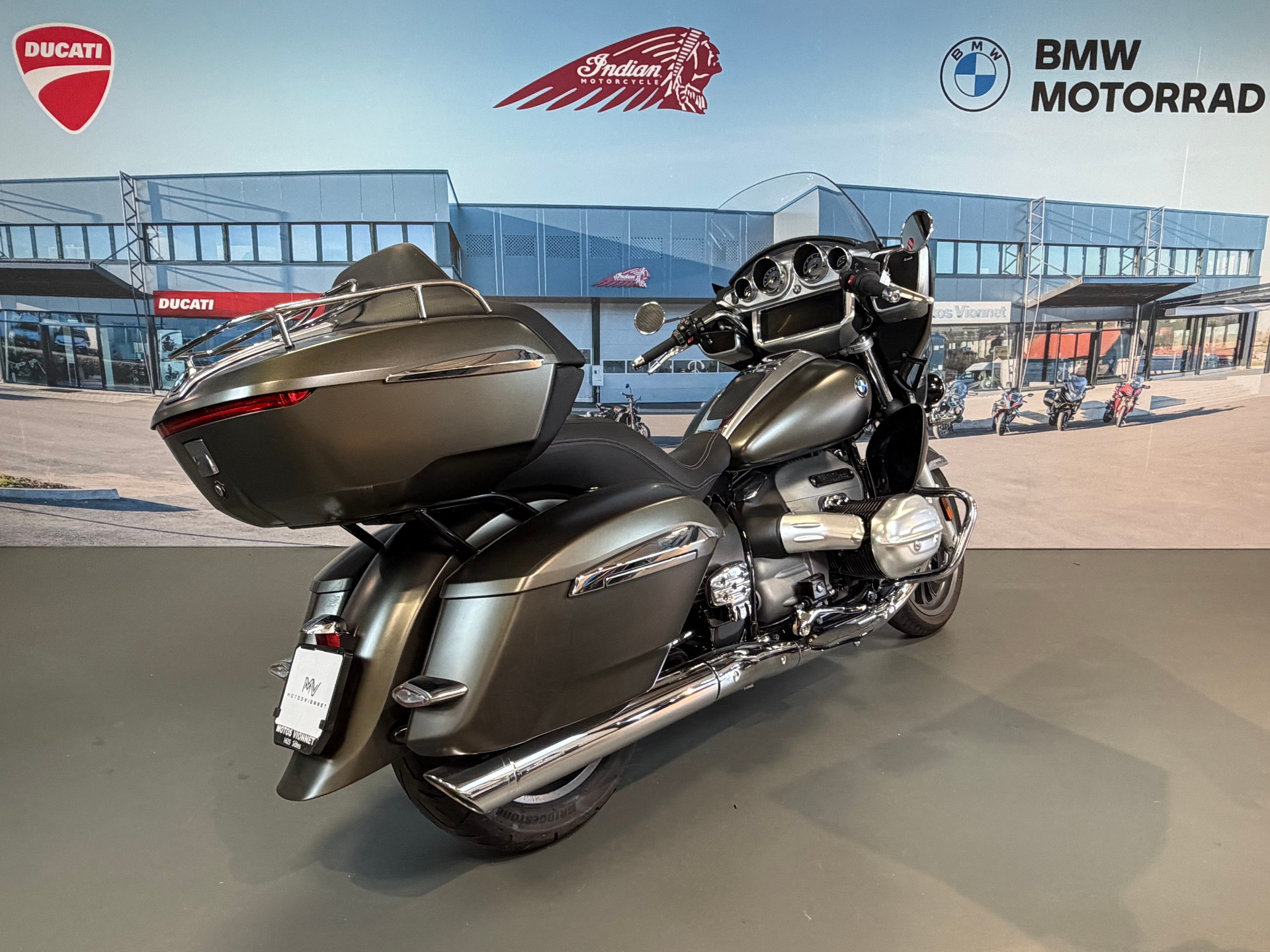 BMW R 18 Transcontinental-image-4