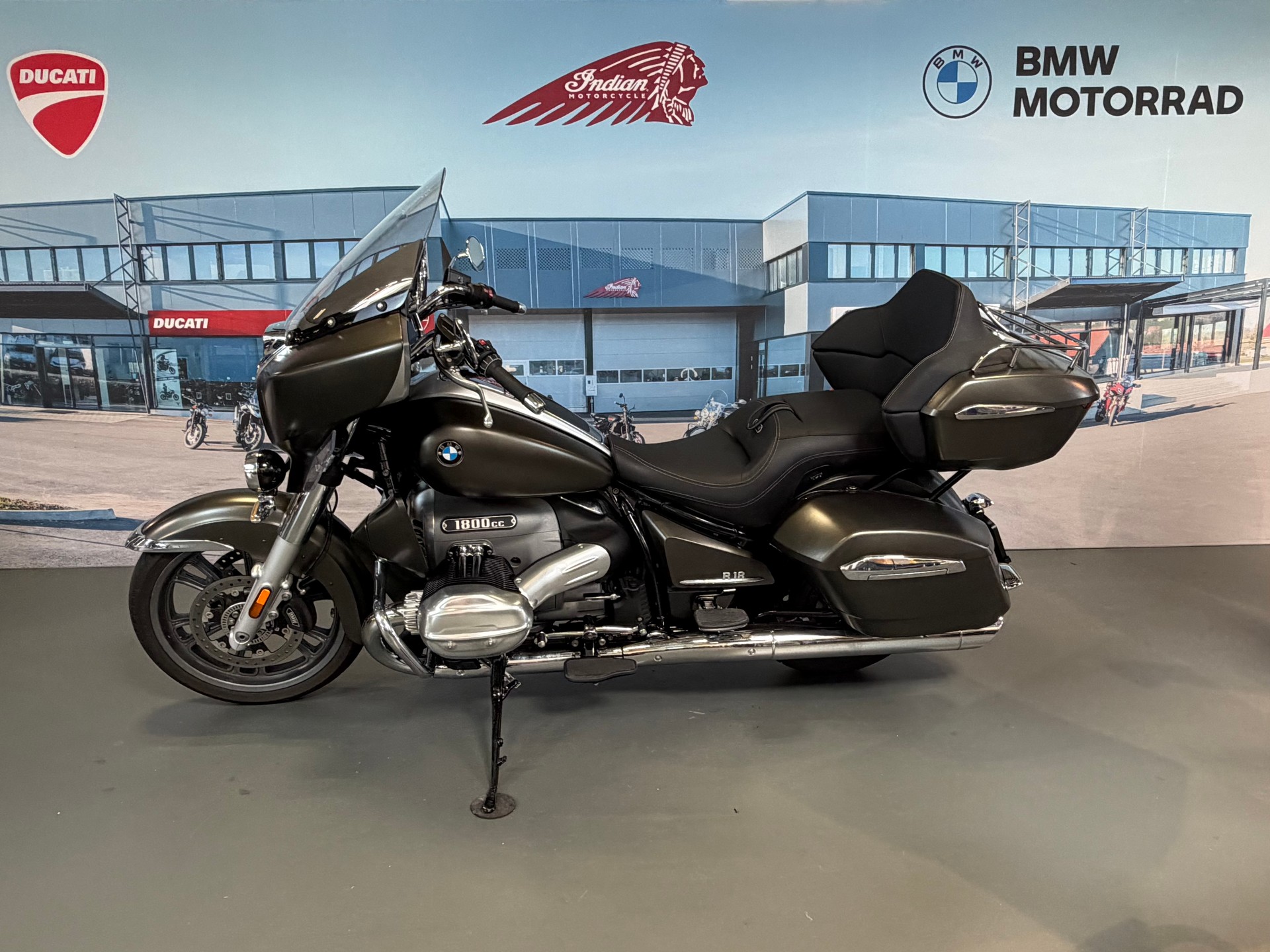 BMW R 18 Transcontinental-image-2