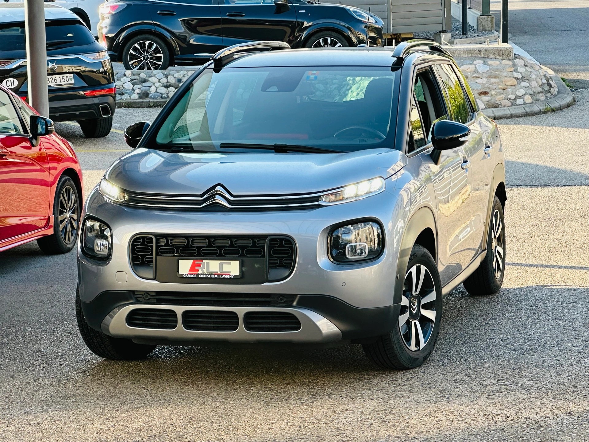 CITROEN C3 Aircross 1.2i PureTech Shine EAT-showroom-element-1