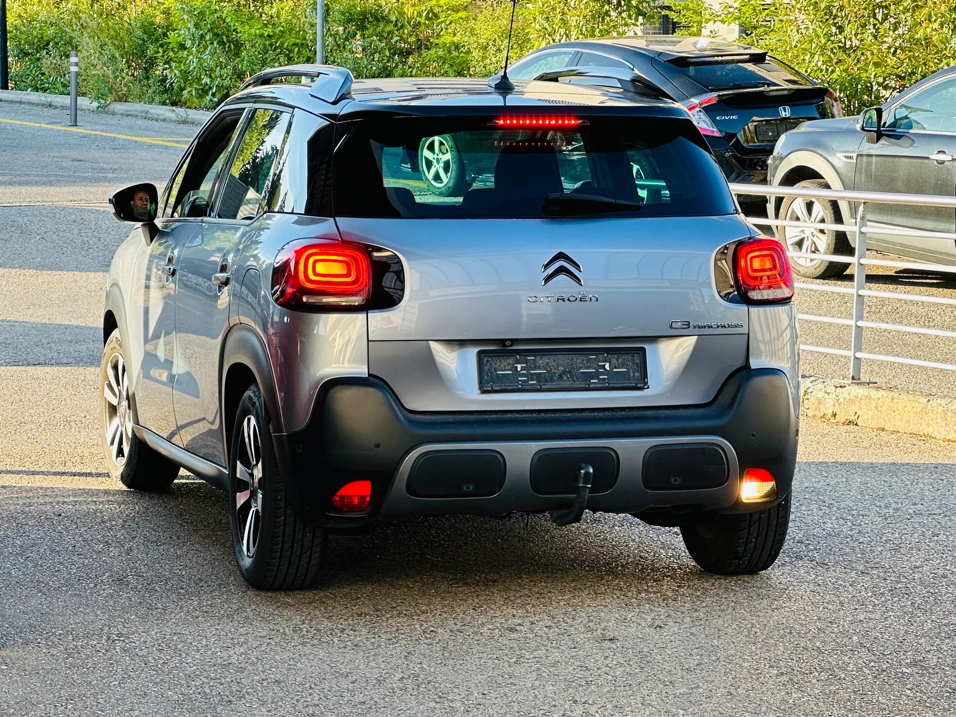CITROEN C3 Aircross 1.2i PureTech Shine EAT-image-9