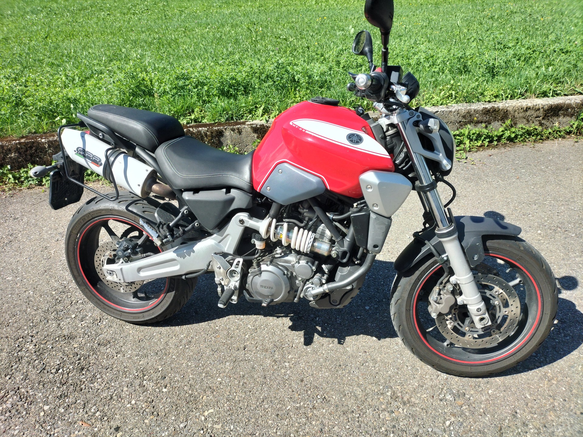 YAMAHA MT-03-image-1
