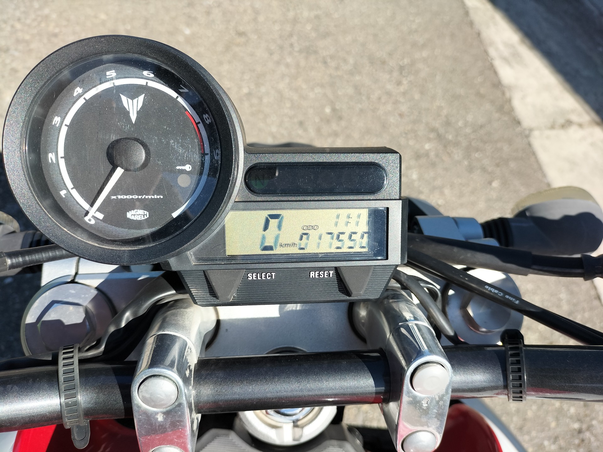 YAMAHA MT-03-image-9
