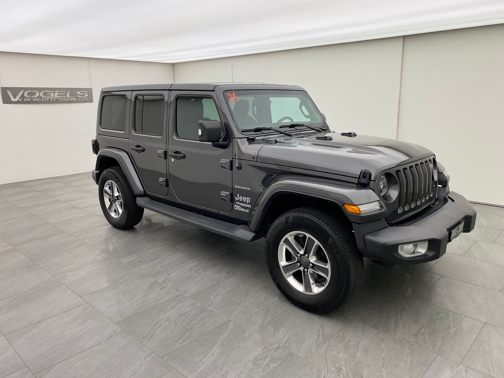 JEEP Wrangler 2.0 Sahara Unlimited-showroom-element-2
