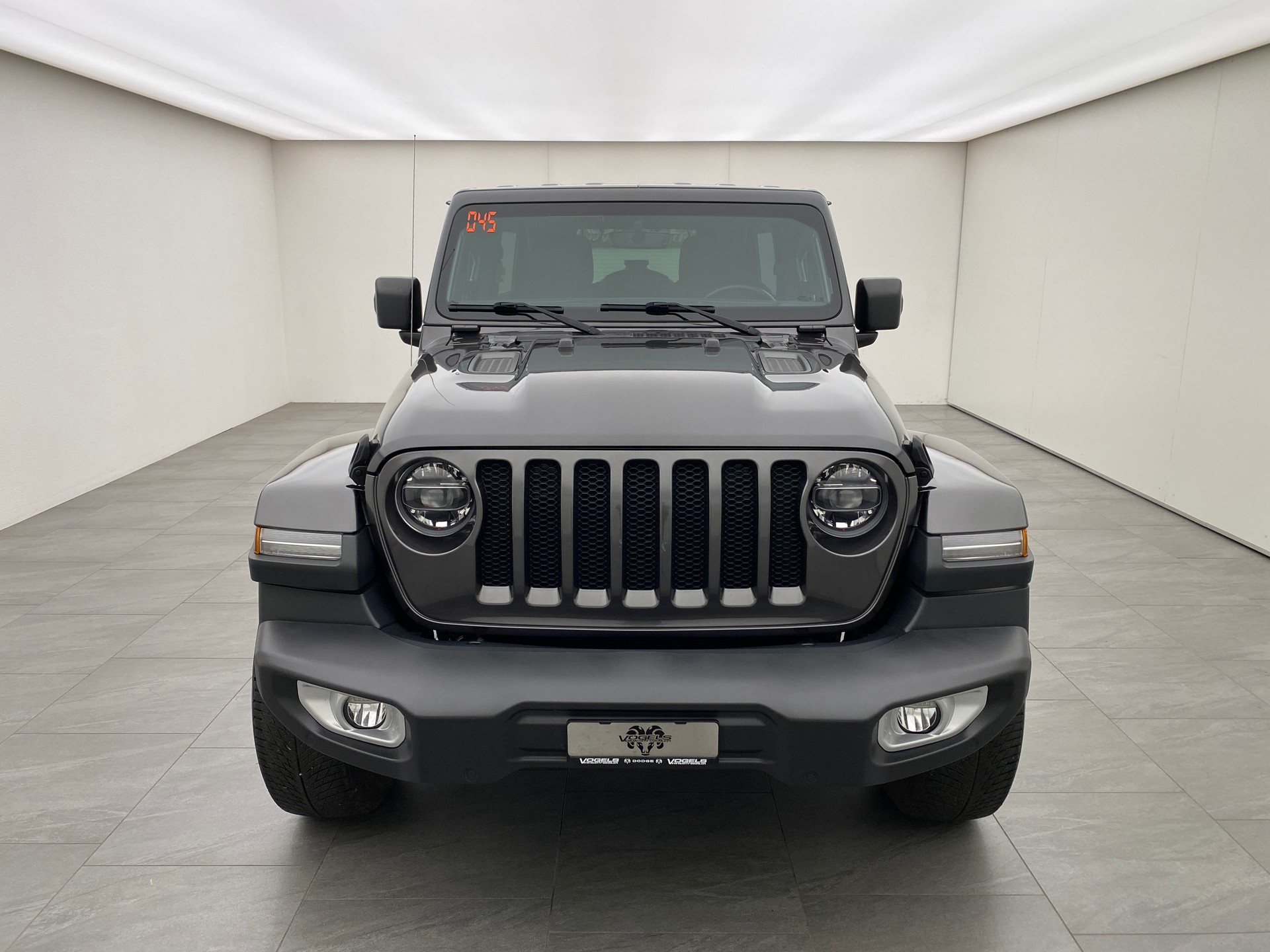 JEEP Wrangler 2.0 Sahara Unlimited-showroom-element-1