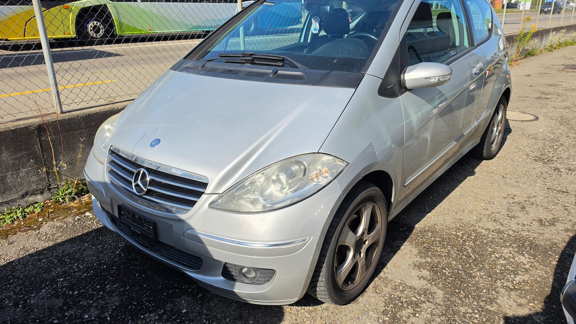 MERCEDES-BENZ A 200 Avantgarde Edition A-showroom-element-1