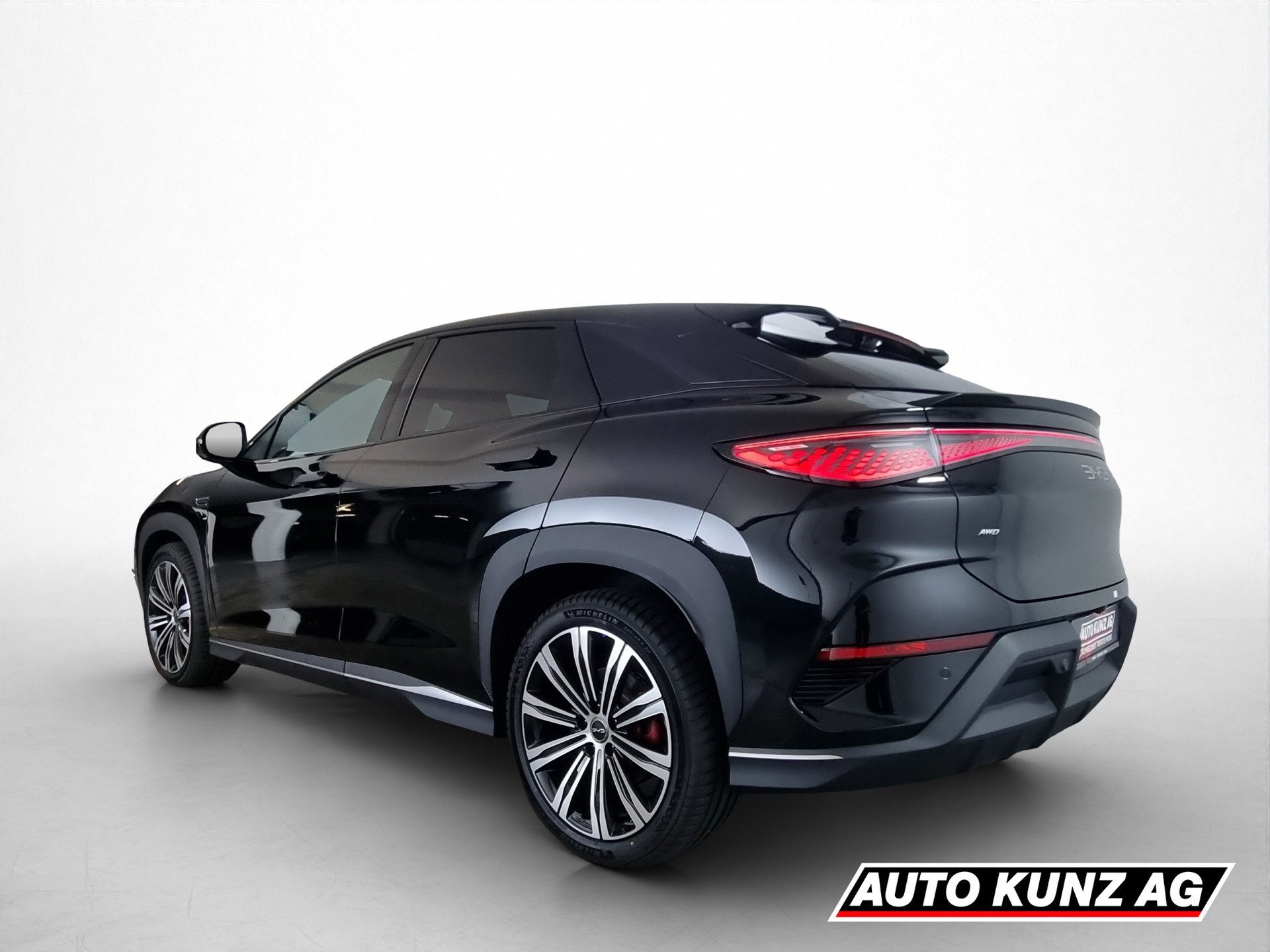BYD Sealion 7 91,3 kWh Excellence AWD-showroom-element-3
