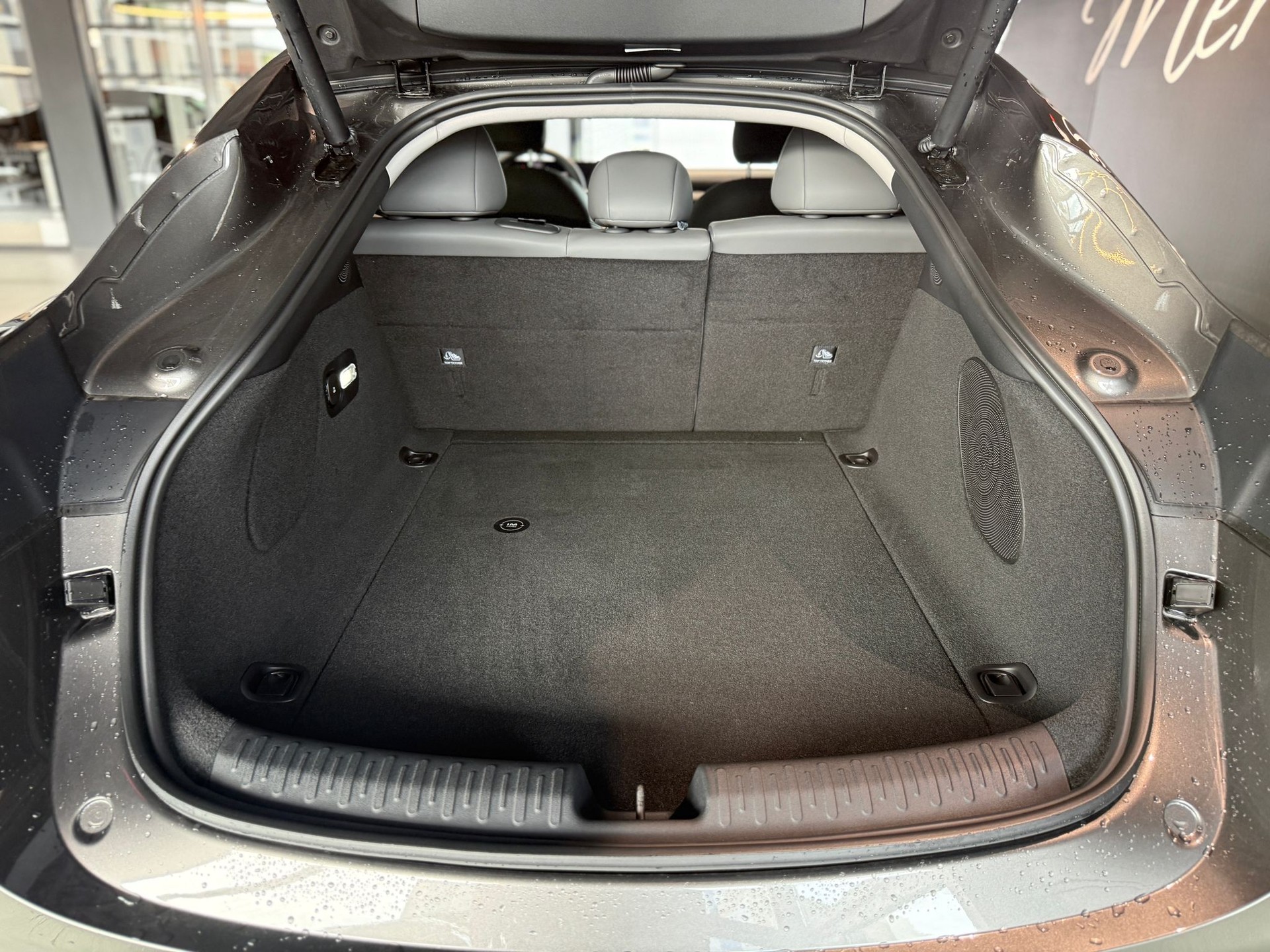 MG IM5 EV 100kWh Long Range-image-24