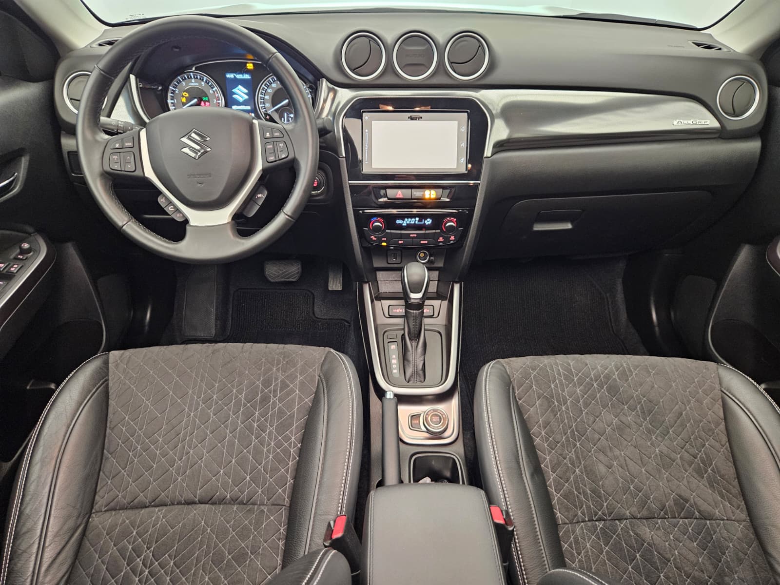 SUZUKI Vitara 1.5 Hybrid Compact + 4x4 AGS-image-9