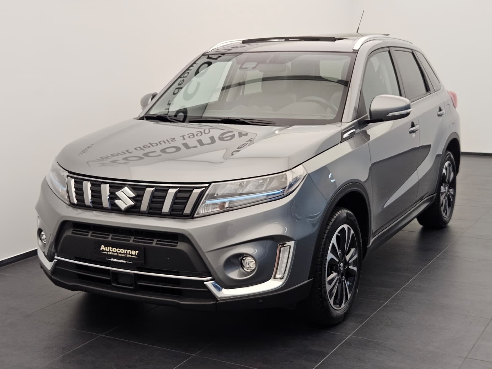 SUZUKI Vitara 1.5 Hybrid Compact + 4x4 AGS-image-2