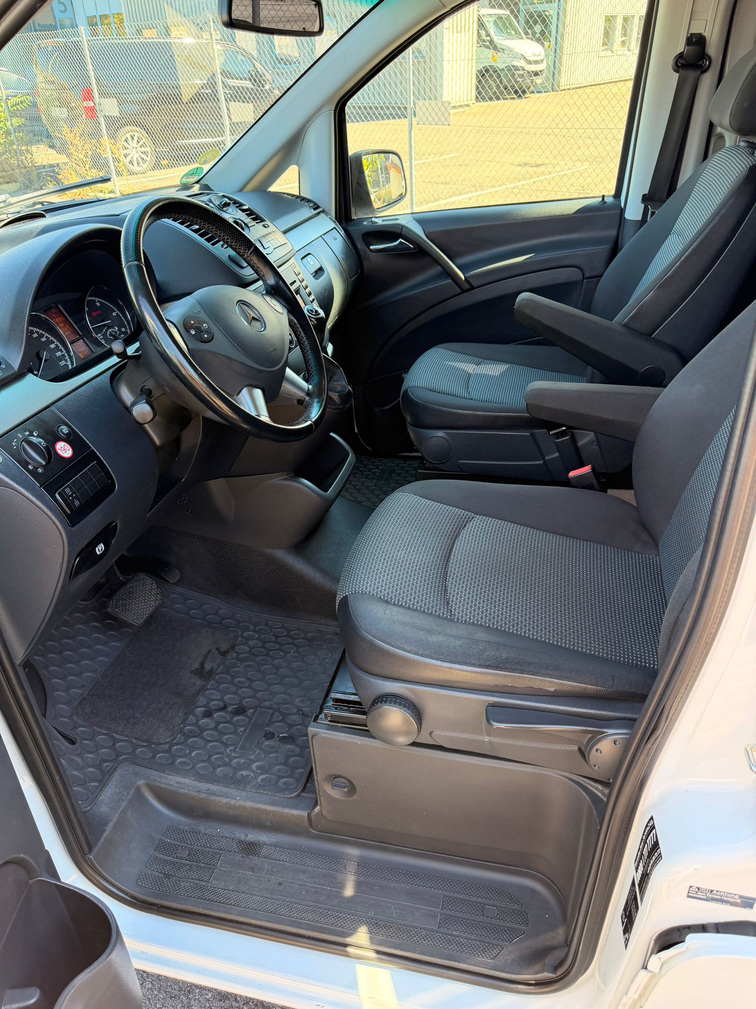 MERCEDES-BENZ Vito 116 CDI Blue Efficiency EL A-image-8