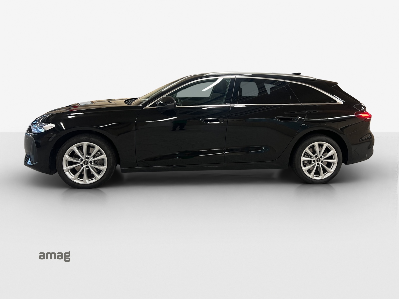 AUDI A5 Avant TDI quattro 150 kW Attraction S tronic-showroom-element-1