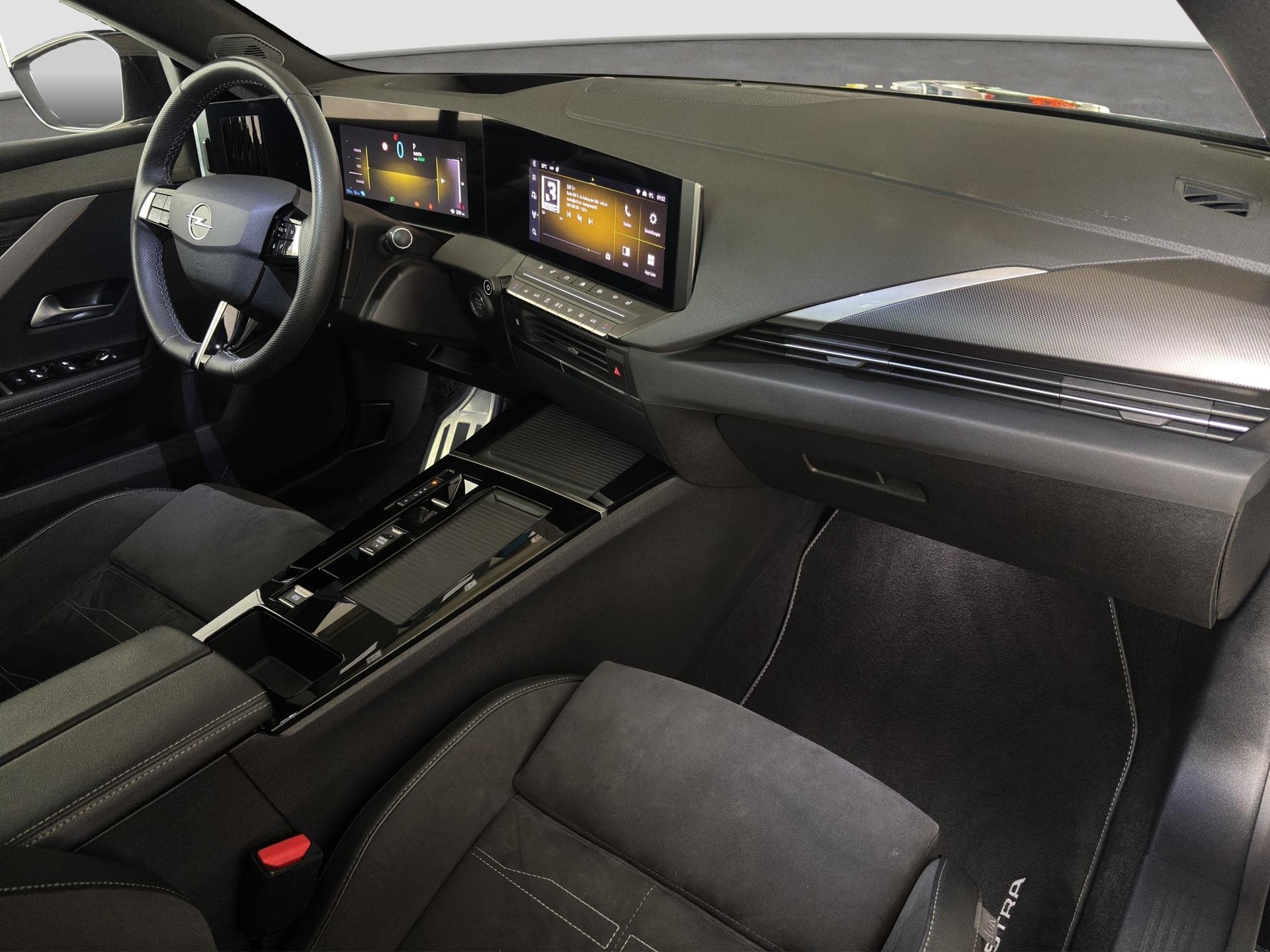 OPEL Astra 1.6 T PHEV 180 Ultimate-image-14