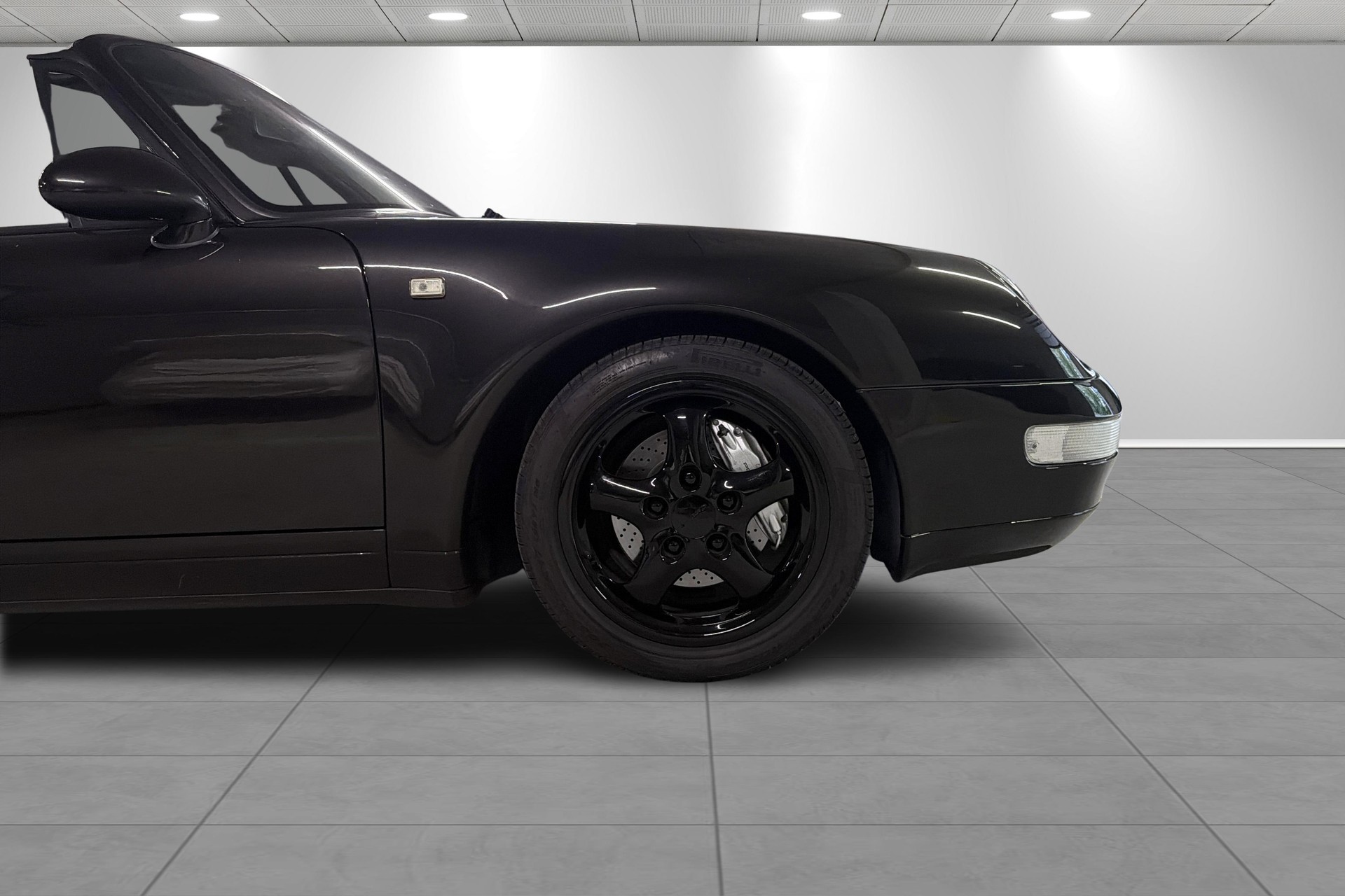 PORSCHE 911 Carrera 4 Cabrio-showroom-element-3