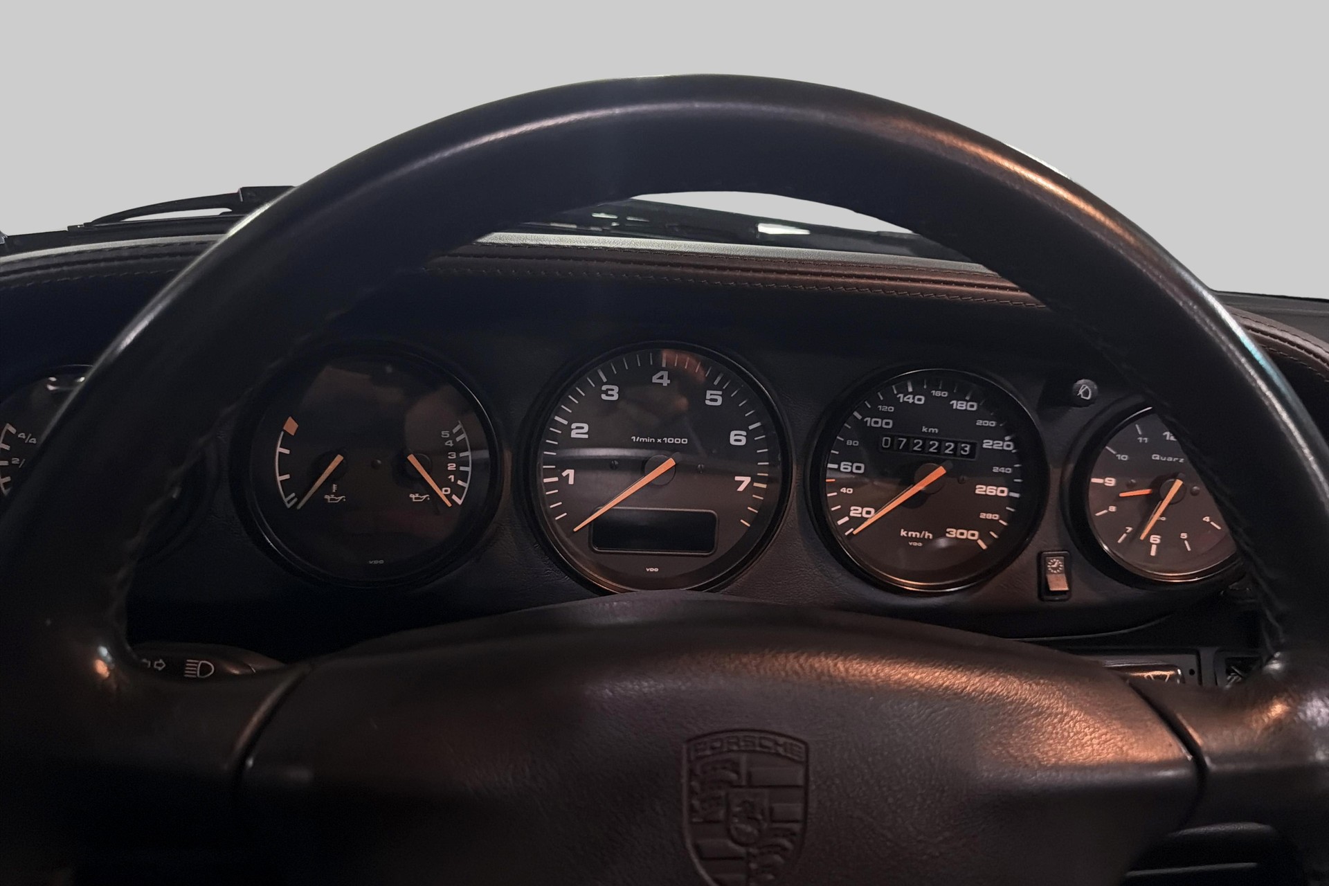 PORSCHE 911 Carrera 4 Cabrio-image-10