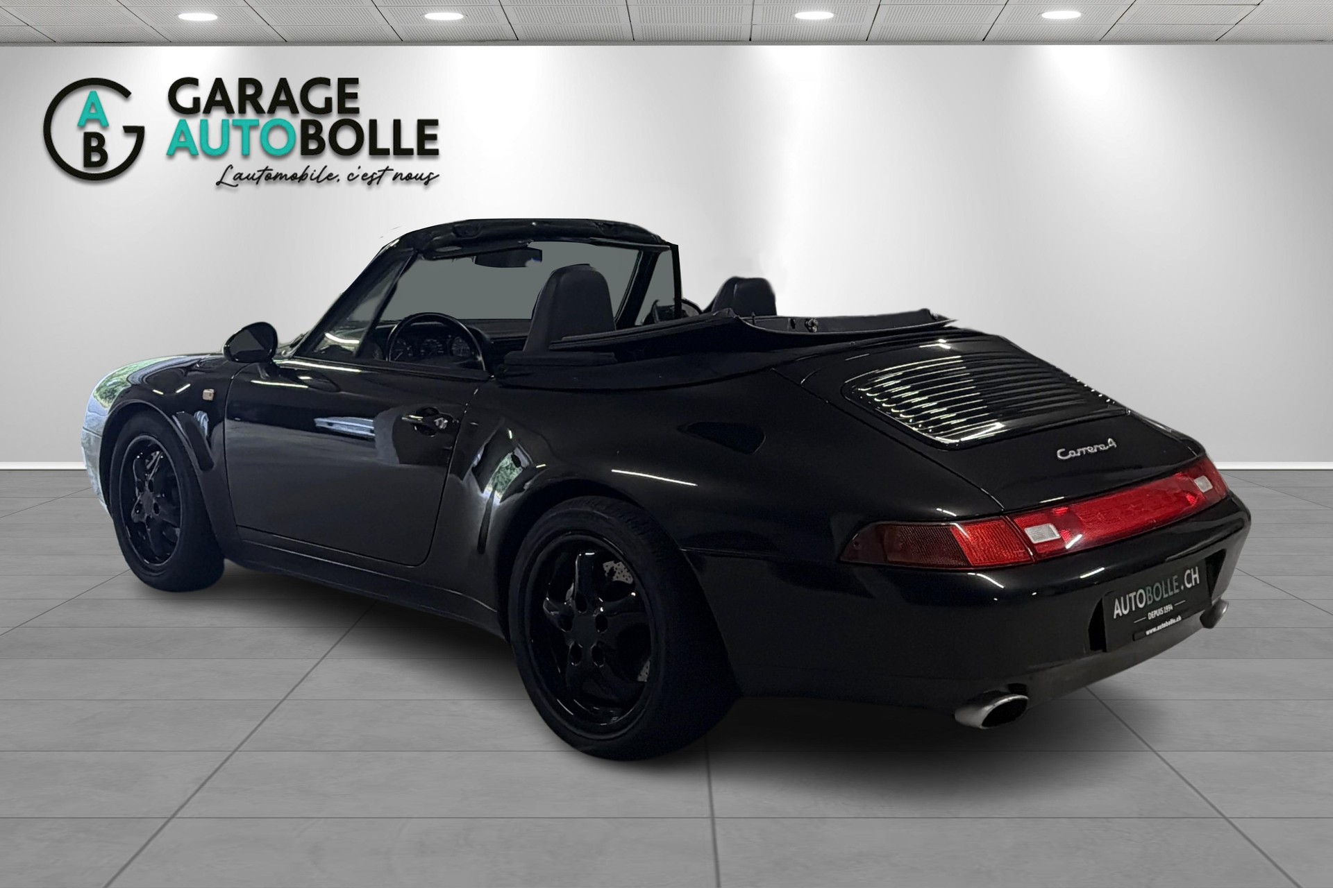 PORSCHE 911 Carrera 4 Cabrio-image-4