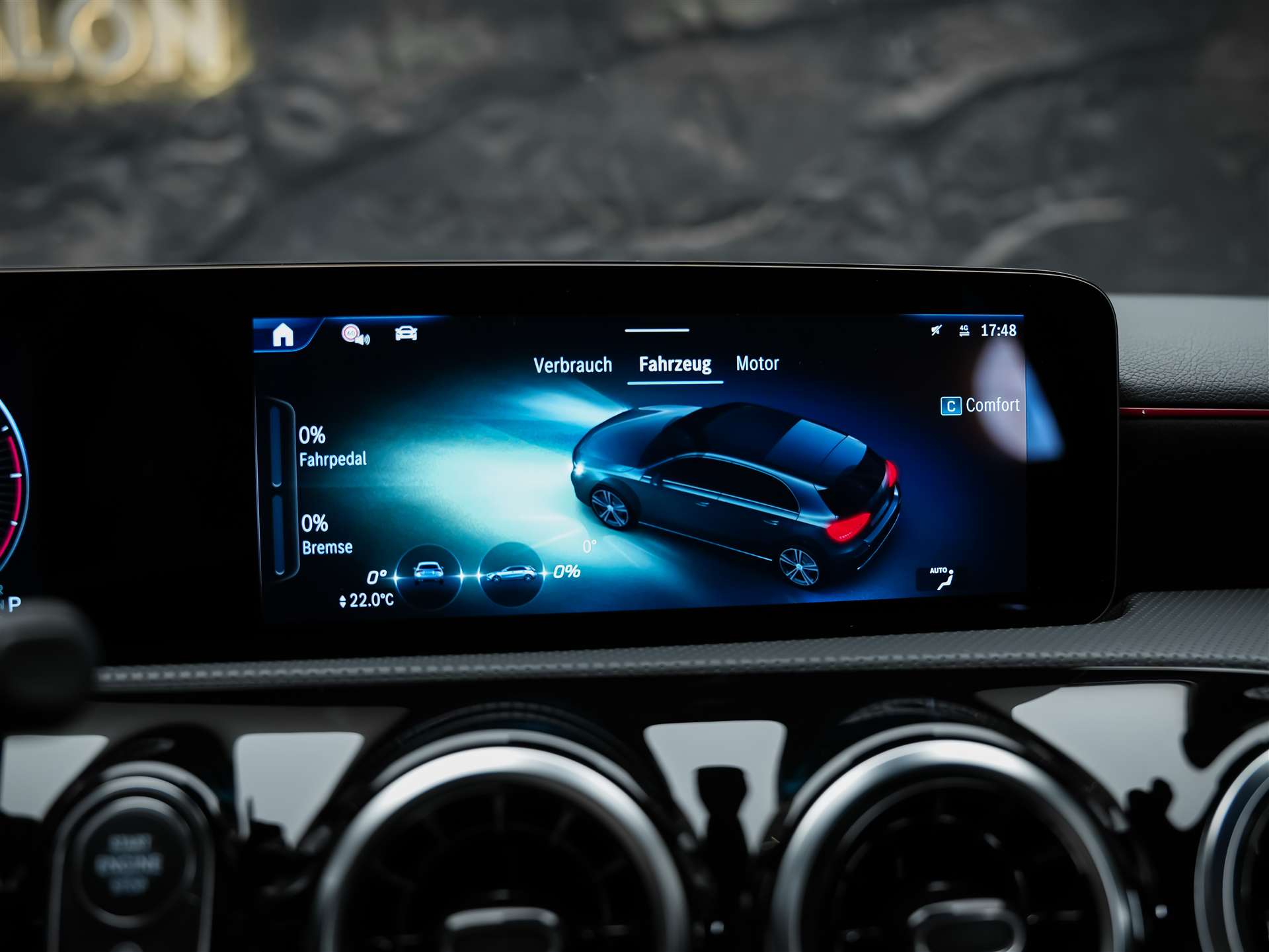 MERCEDES-BENZ A 200 AMG Line d 8G-DCT *Facelift*Werksgarantie*Multibeam LED-image-28