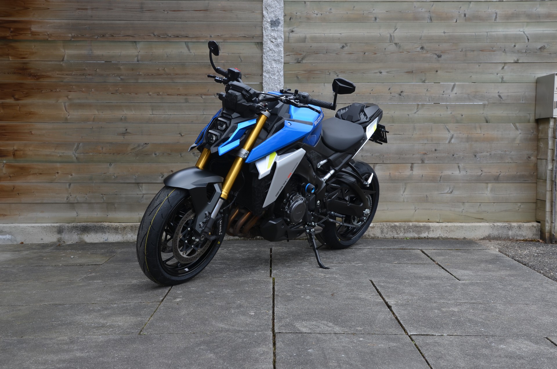 SUZUKI GSX-S 1000-image-3