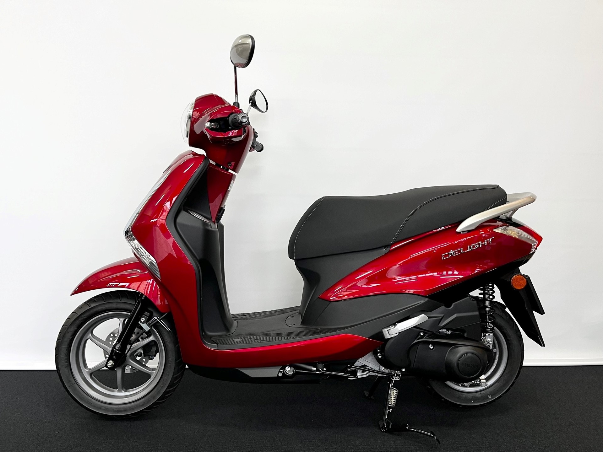 YAMAHA D'elight LTS 125-image-1