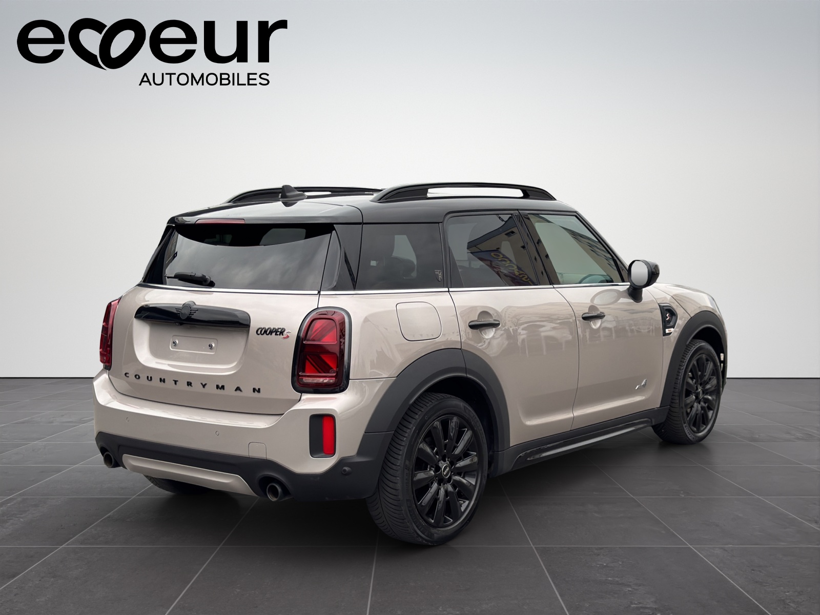 MINI Countryman F60 2.0i Cooper S ALL4-image-4