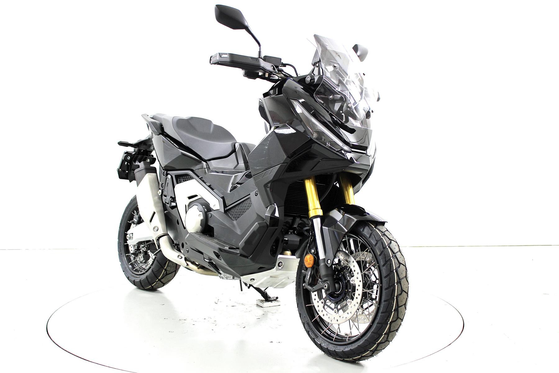 HONDA X-ADV 750 ABS-image-1