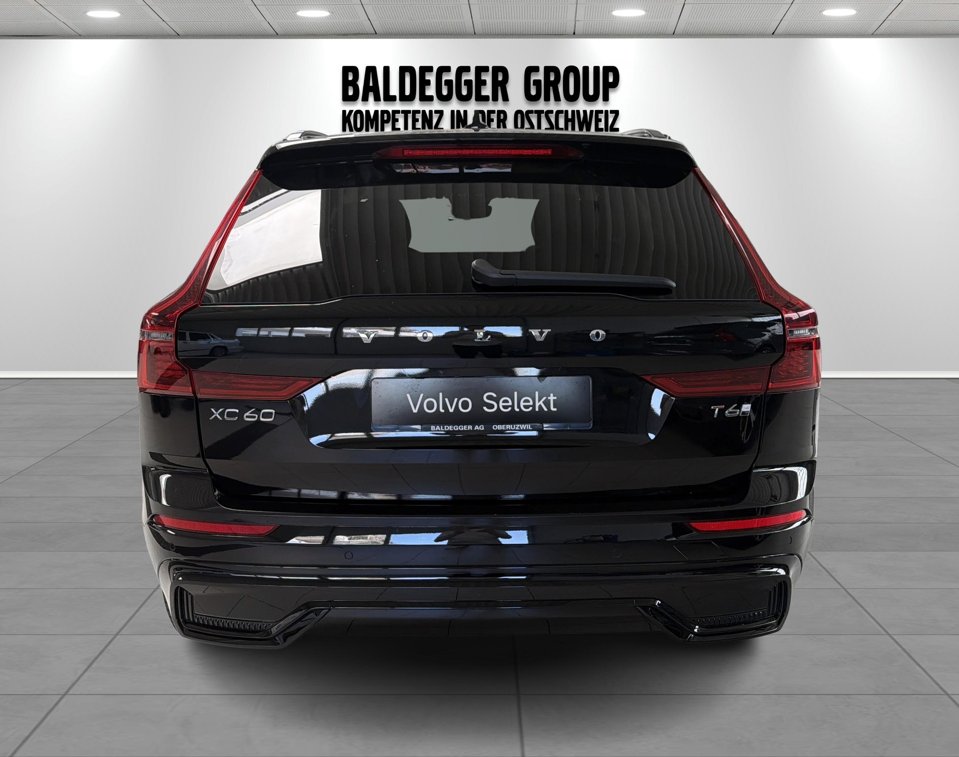VOLVO XC60 2.0 T8 TE Black Edition e-image-7