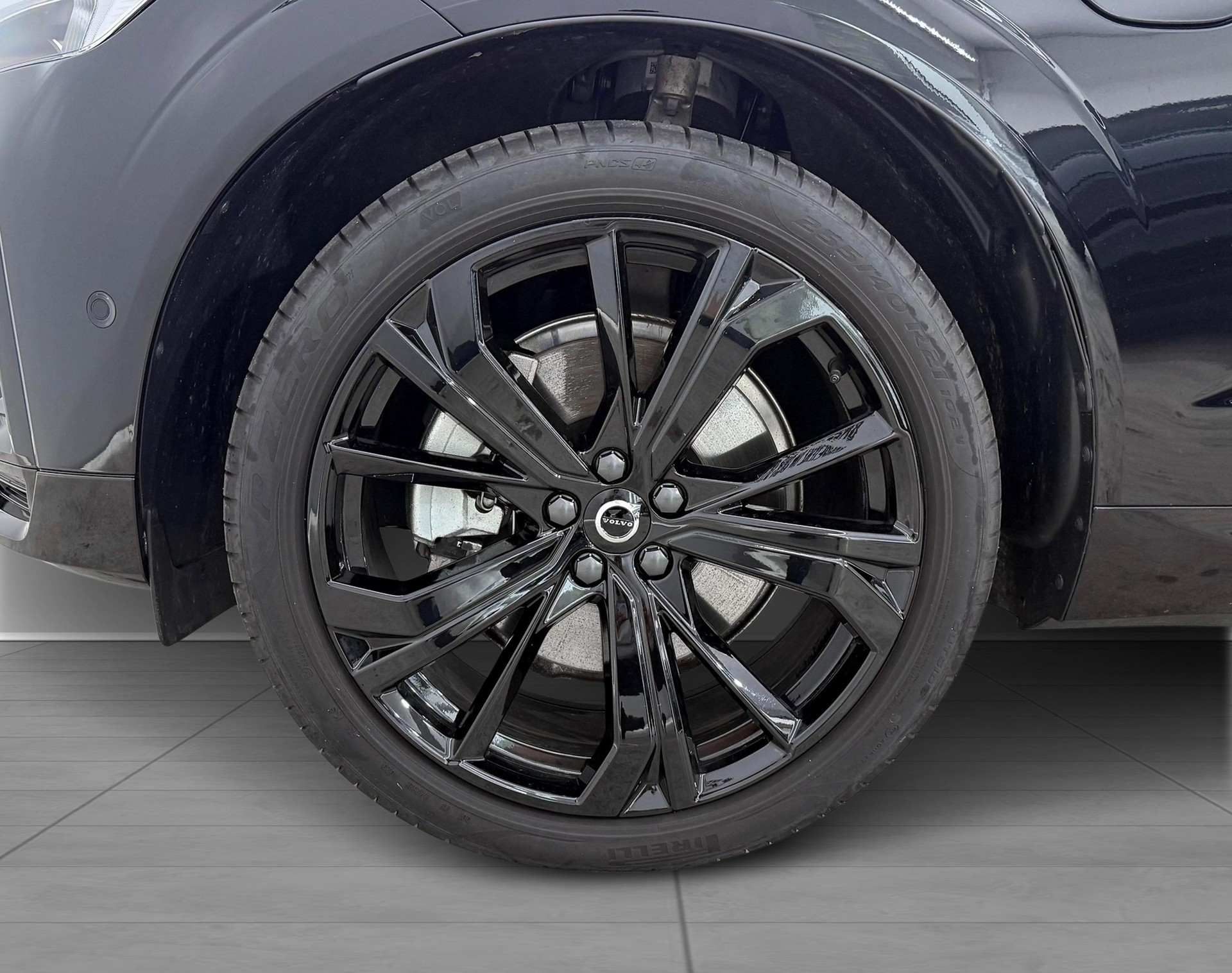 VOLVO XC60 2.0 T8 TE Black Edition e-image-8
