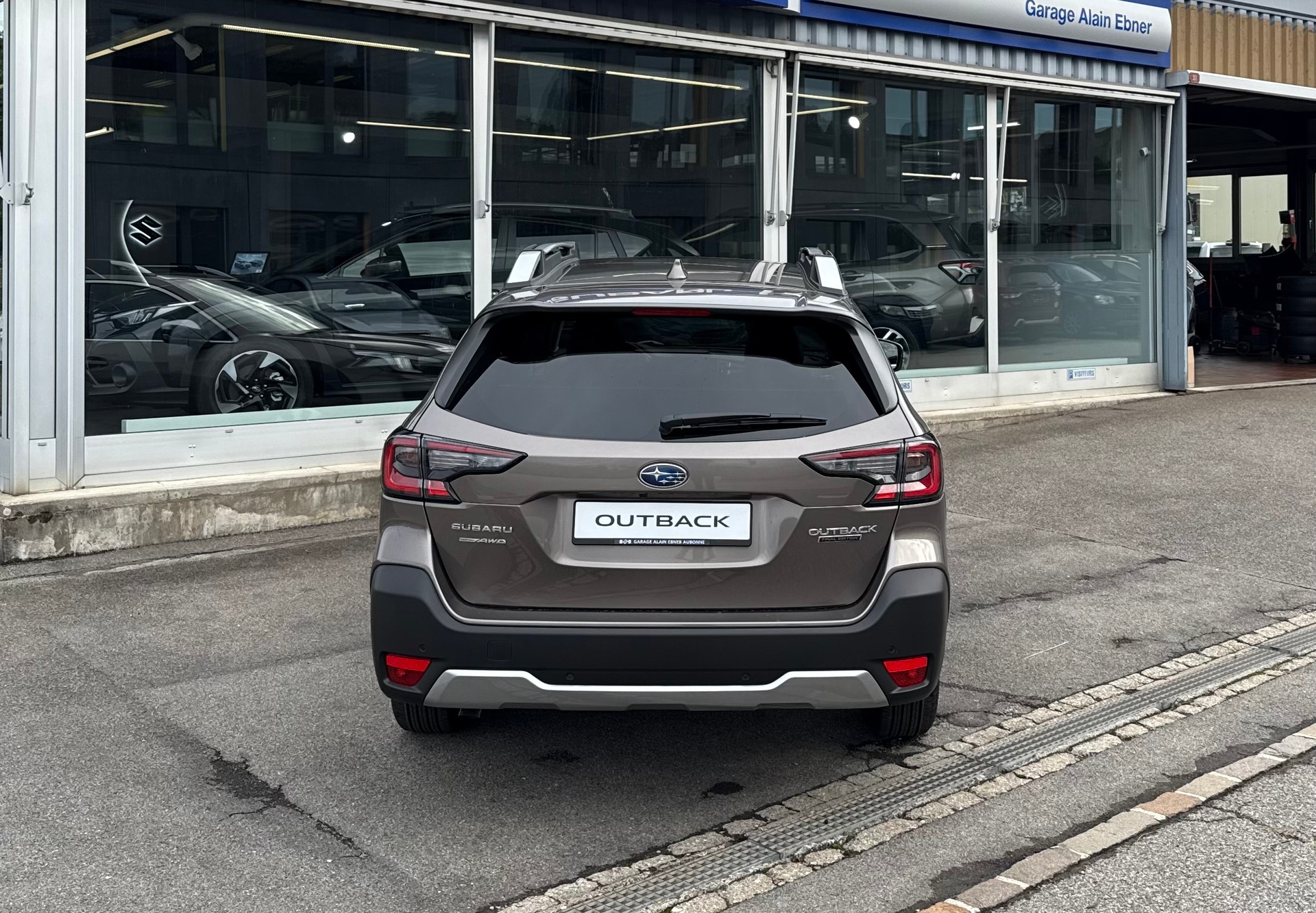 SUBARU Outback 2.5i Final Edition AWD Lineartronic-image-4