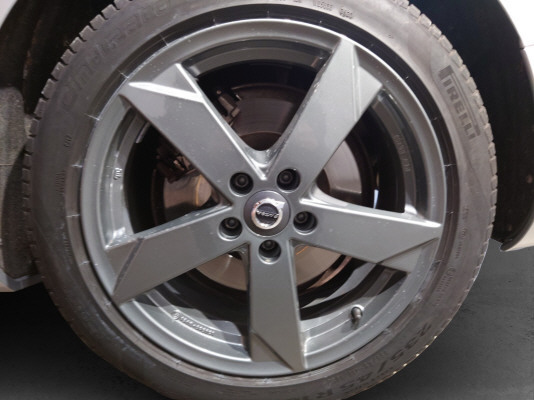 VOLVO V60 T8 eAWD Inscription-image-12