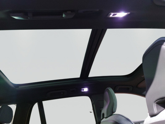 VOLVO V60 T8 eAWD Inscription-image-7