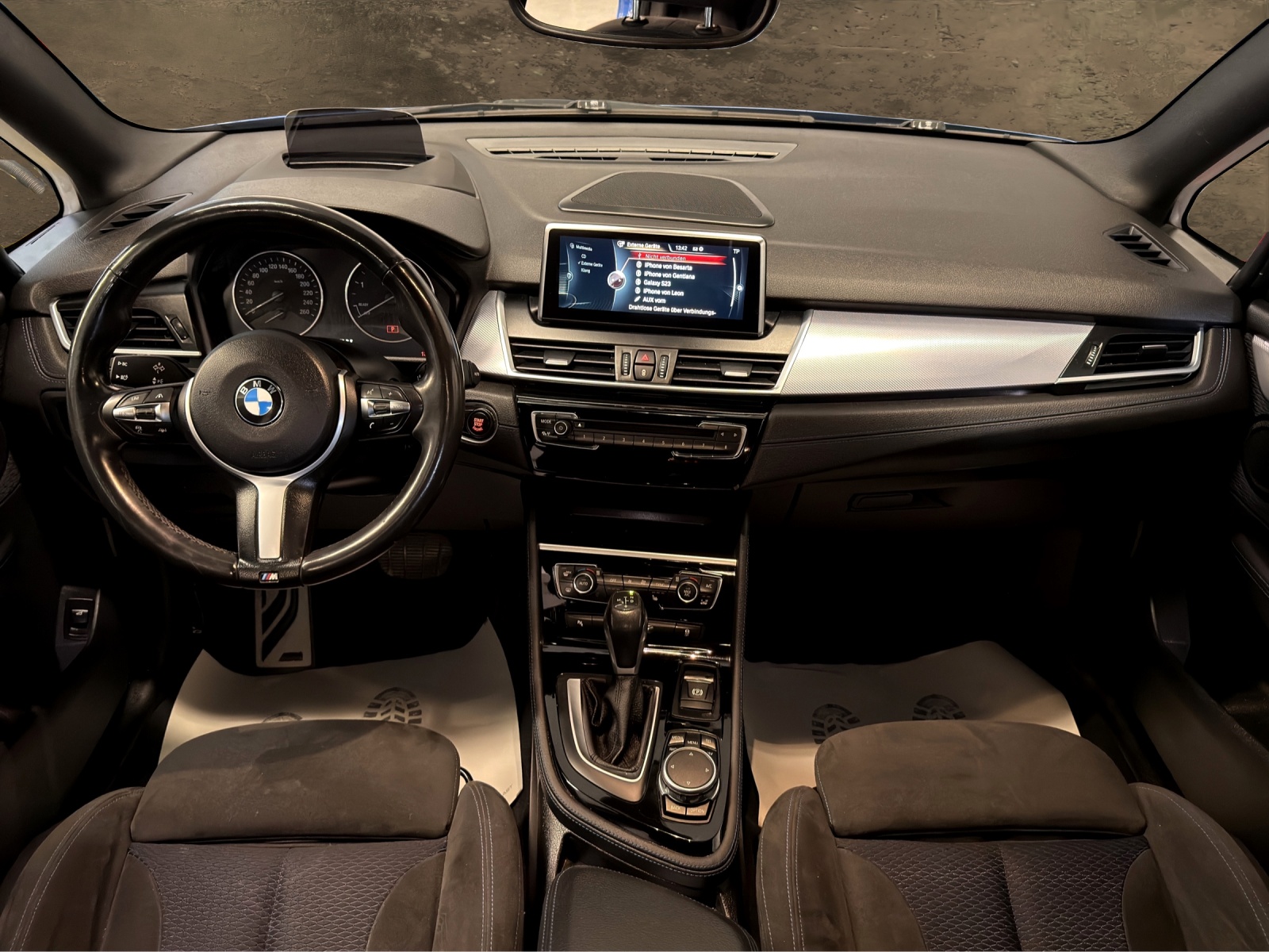 BMW 220d xDrive Active Tourer M Sport Steptronic-showroom-element-3