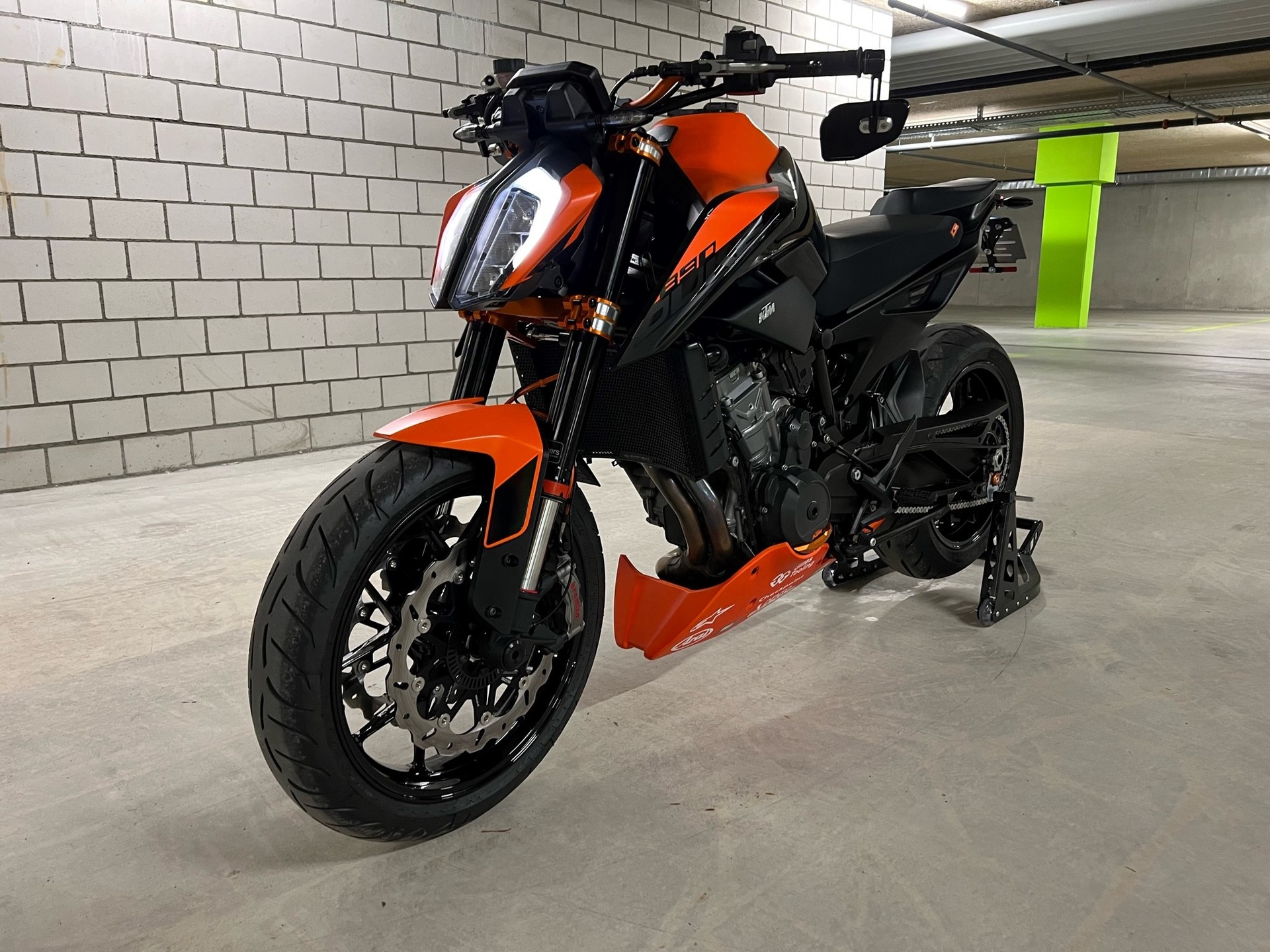 KTM 890 Duke-image-5