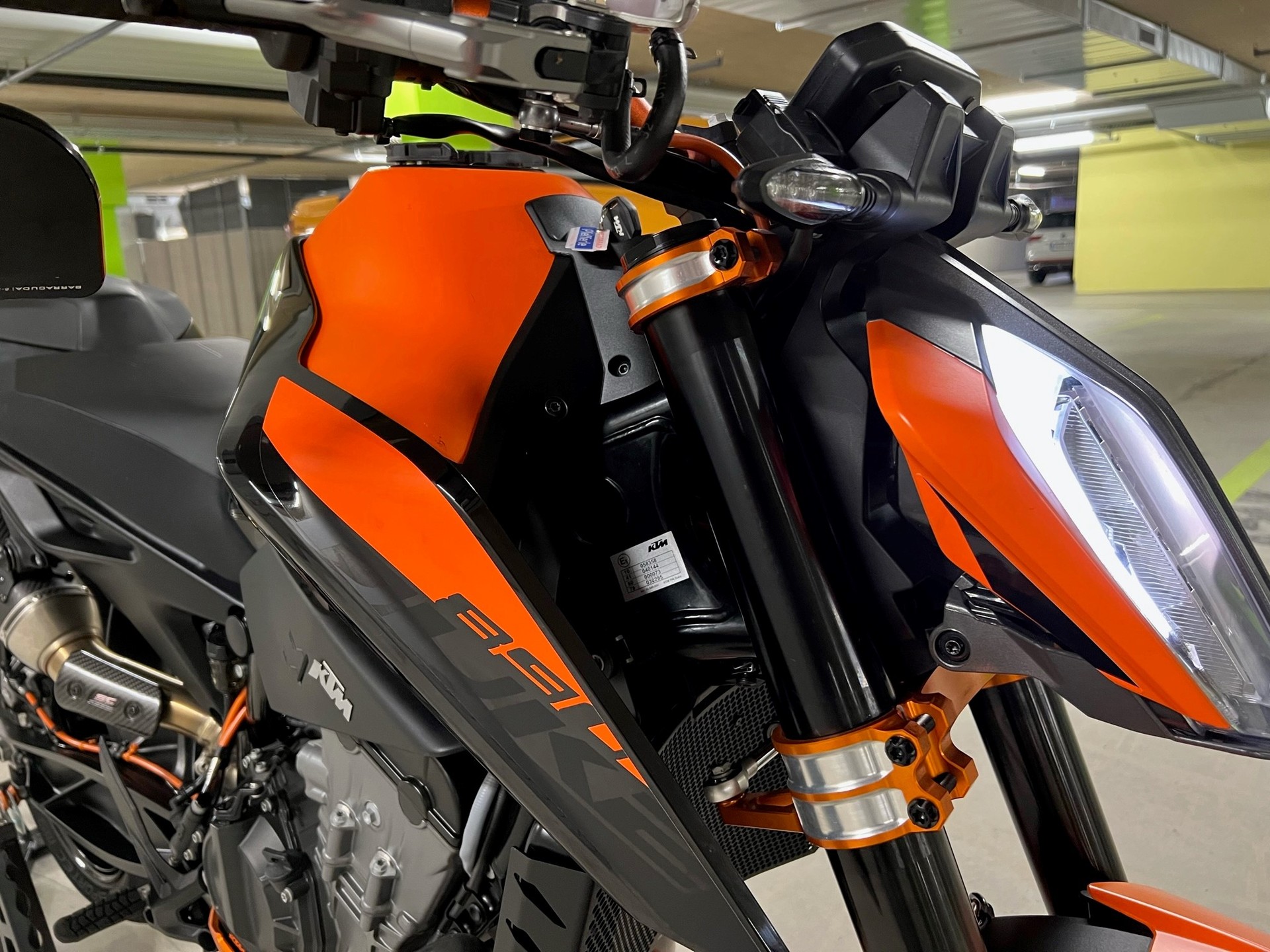KTM 890 Duke-image-3