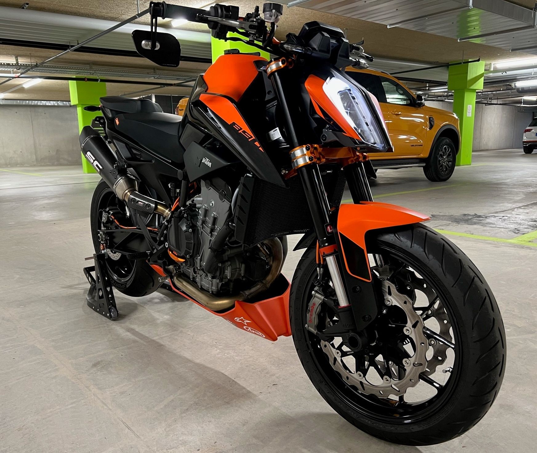 KTM 890 Duke-image-1