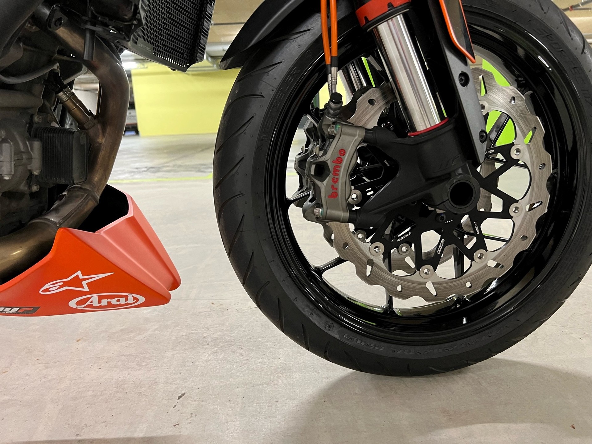 KTM 890 Duke-image-4