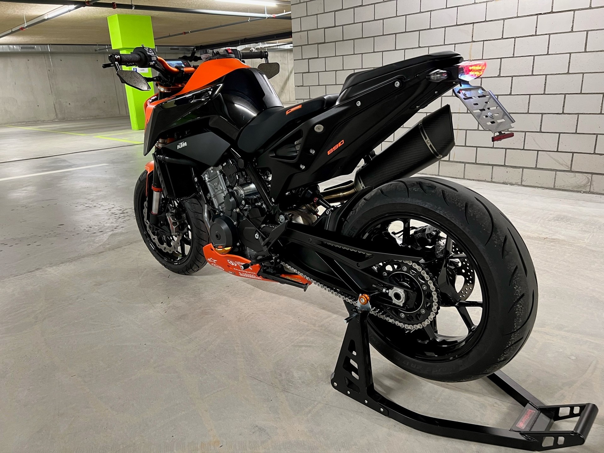 KTM 890 Duke-image-7