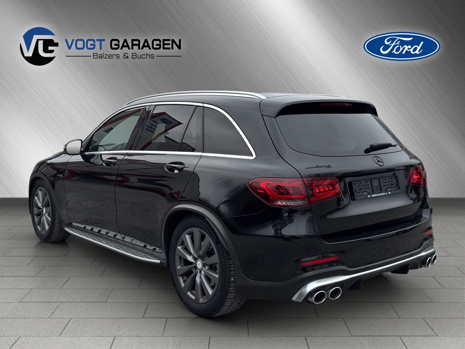 MERCEDES-BENZ GLC 43 AMG 4m-showroom-element-3