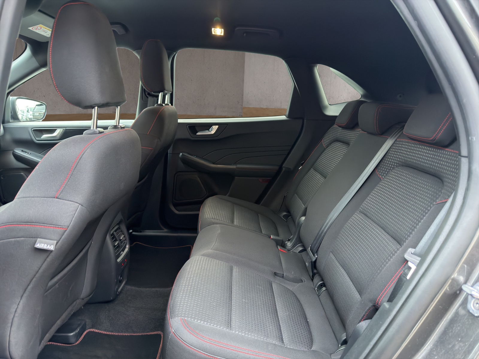FORD Kuga 2.5 PHEV ST-Line 2WD-image-6