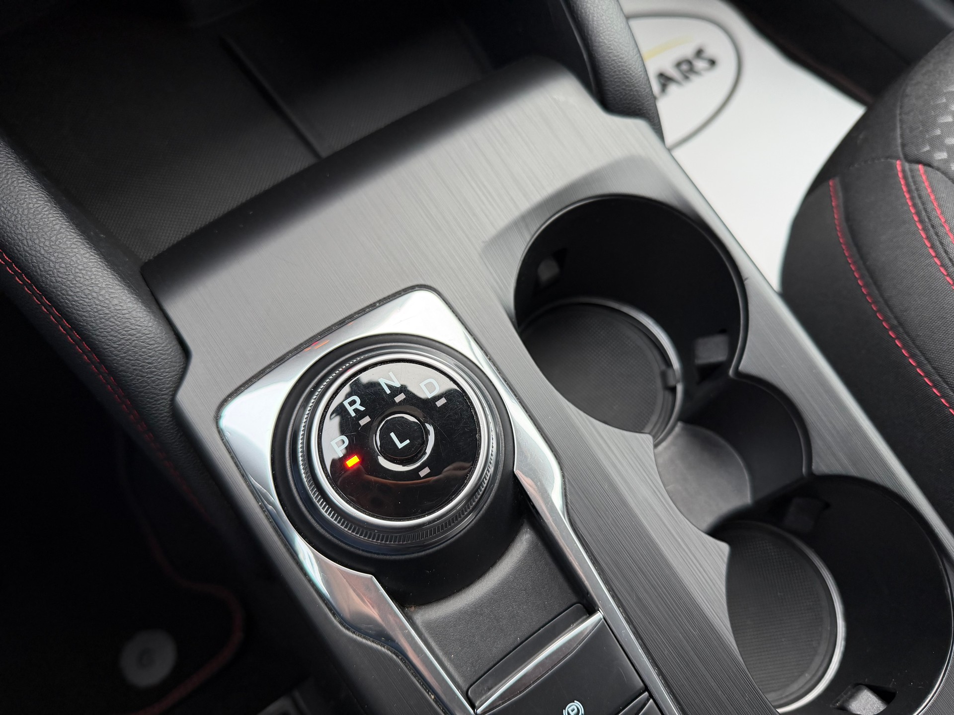 FORD Kuga 2.5 PHEV ST-Line 2WD-image-9