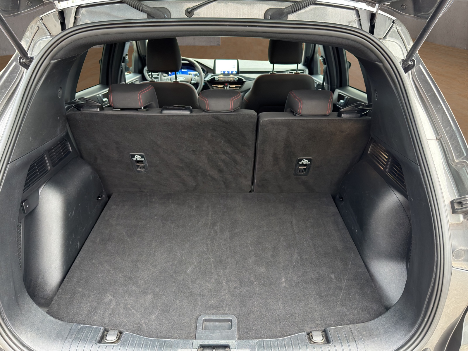 FORD Kuga 2.5 PHEV ST-Line 2WD-image-22