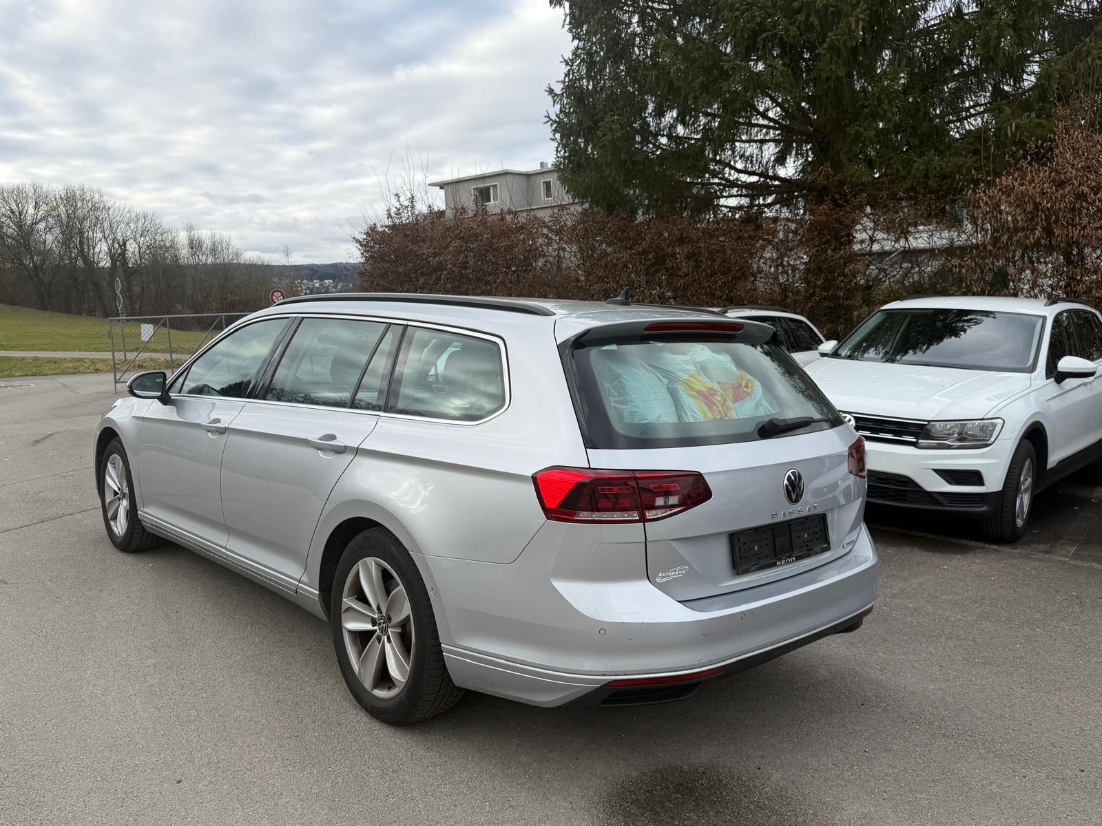 VW Passat 2.0 TDI BMT Business 4Motion DSG-image-2