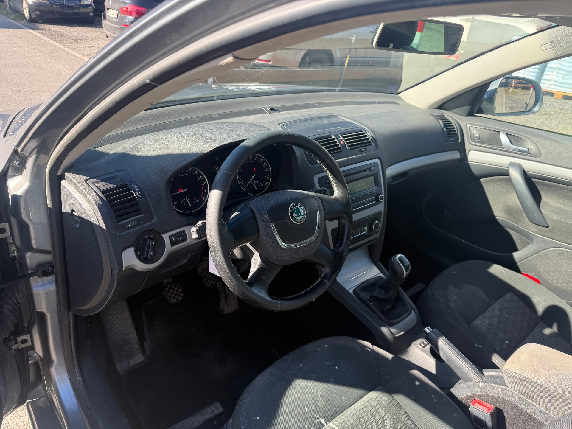 SKODA Octavia Combi 1.6 TDI AllDrive 4x4-image-6