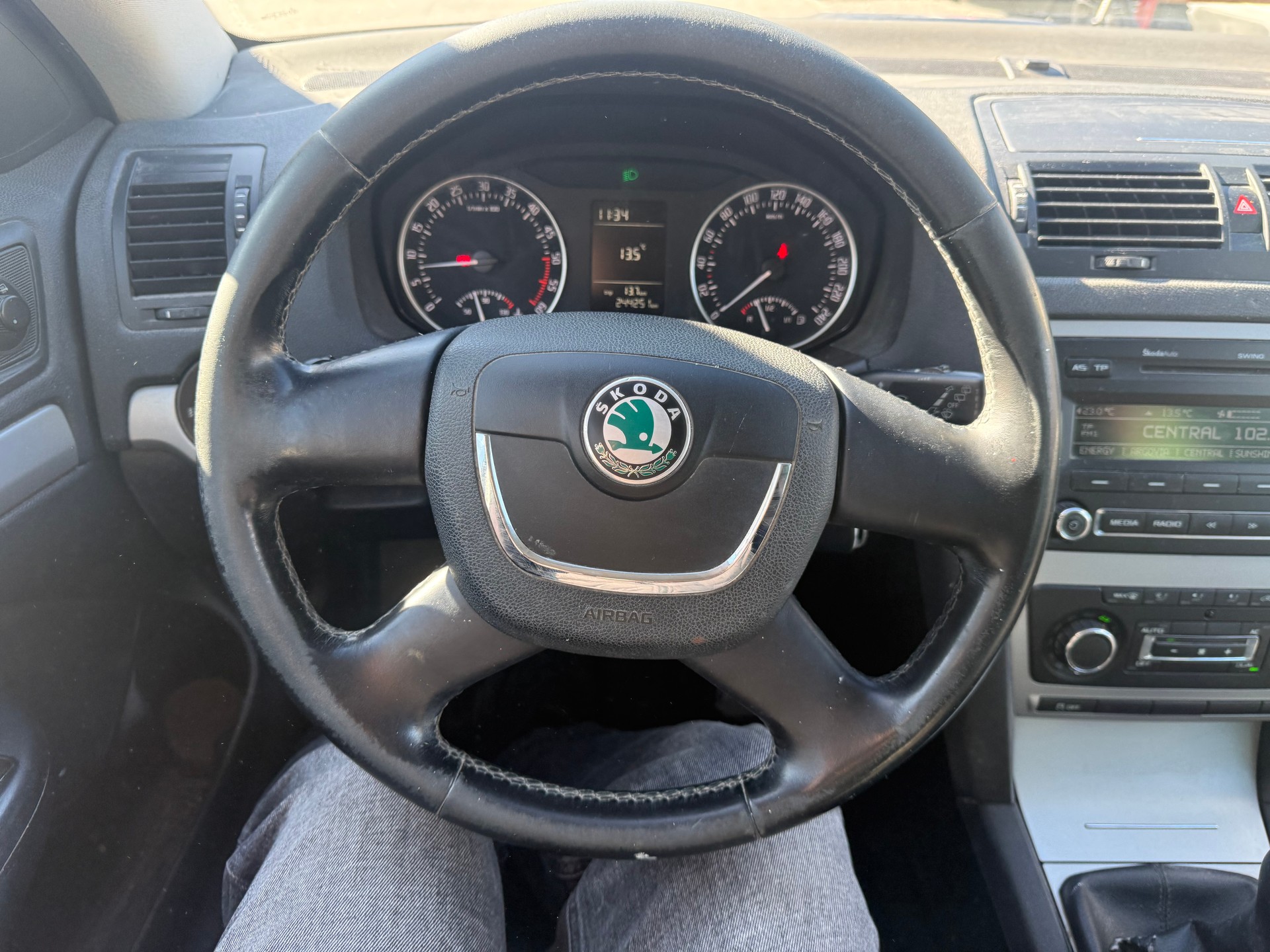 SKODA Octavia Combi 1.6 TDI AllDrive 4x4-image-8