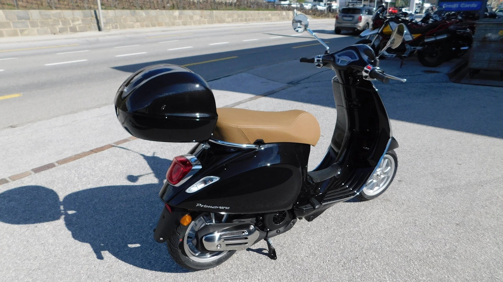 PIAGGIO Vespa 125 Primavera ABS-image-1